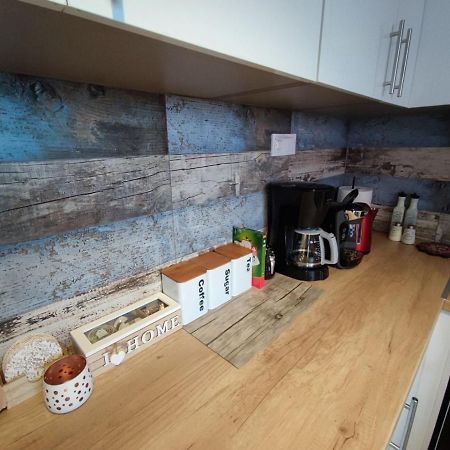 Wood & White Apartment In Historic Center With 2 Bedrooms Ioannina Exterior foto